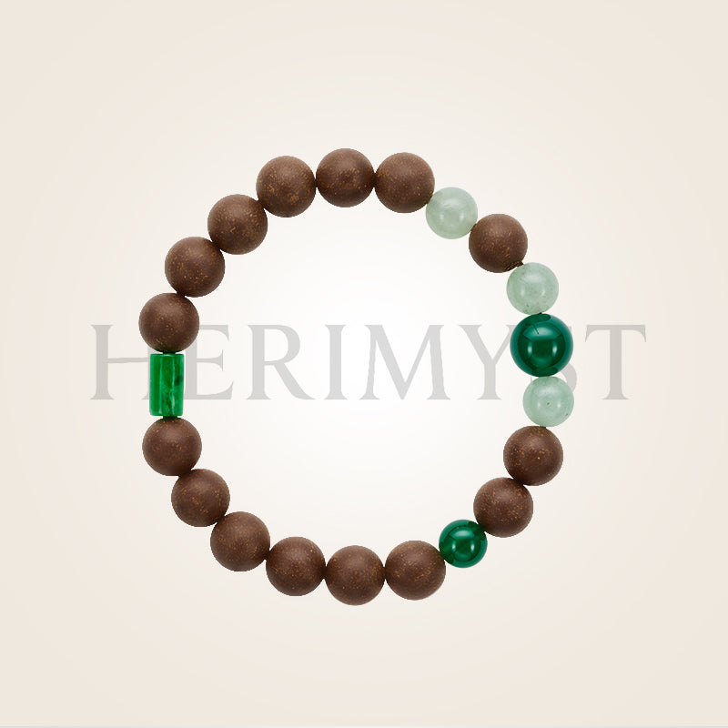 Herimyst Màn Xīn incense bead bracelet and necklace from the Grace & Ritual Collection, 10 mm handcrafted beads with aventurine jade and green agate accents in a soft neutral setting.